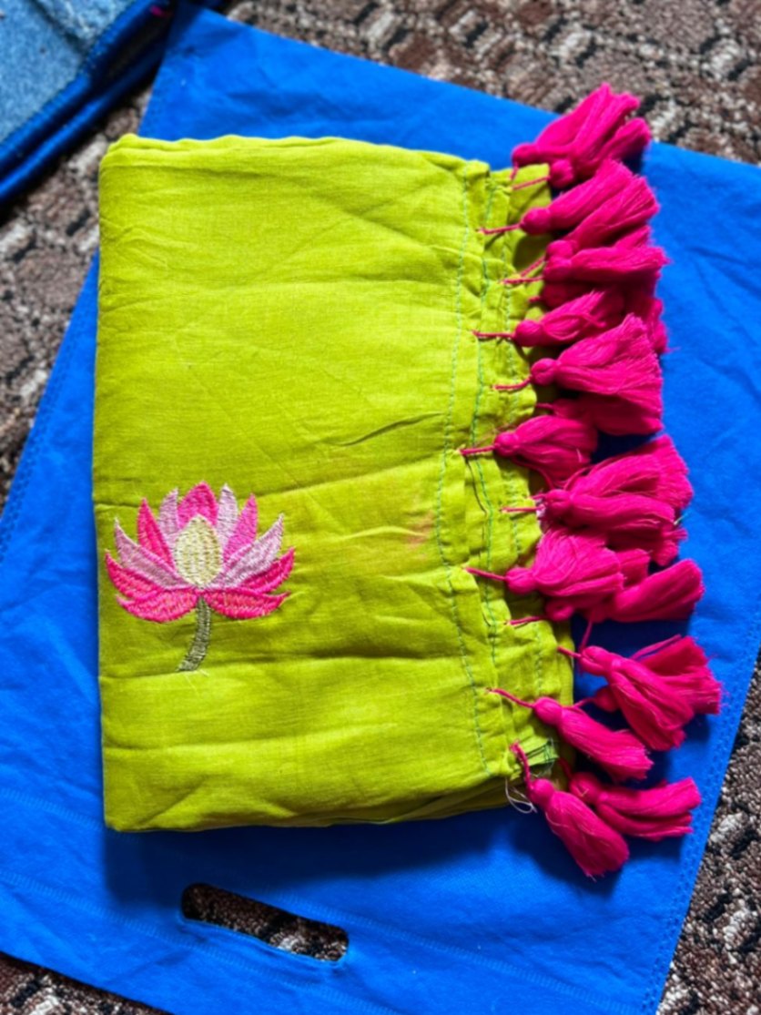 Mul Cotton Lotus Embroidery Sari with Blouse view 1