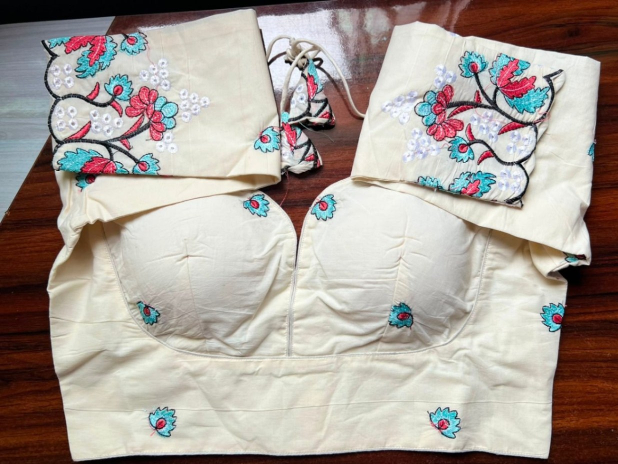 Khaddi Embroidery Full Sleeve Blouse view 1