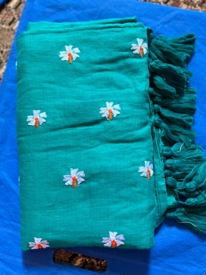 Mul Cotton Parijat Embroidery Sari with Blouse view 2