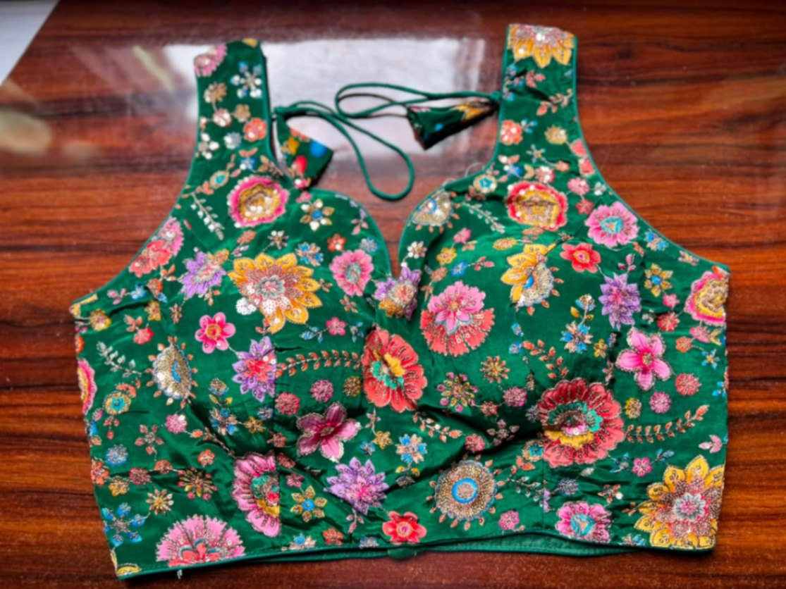 Creap pojisan blouse with additional sleeves view 6