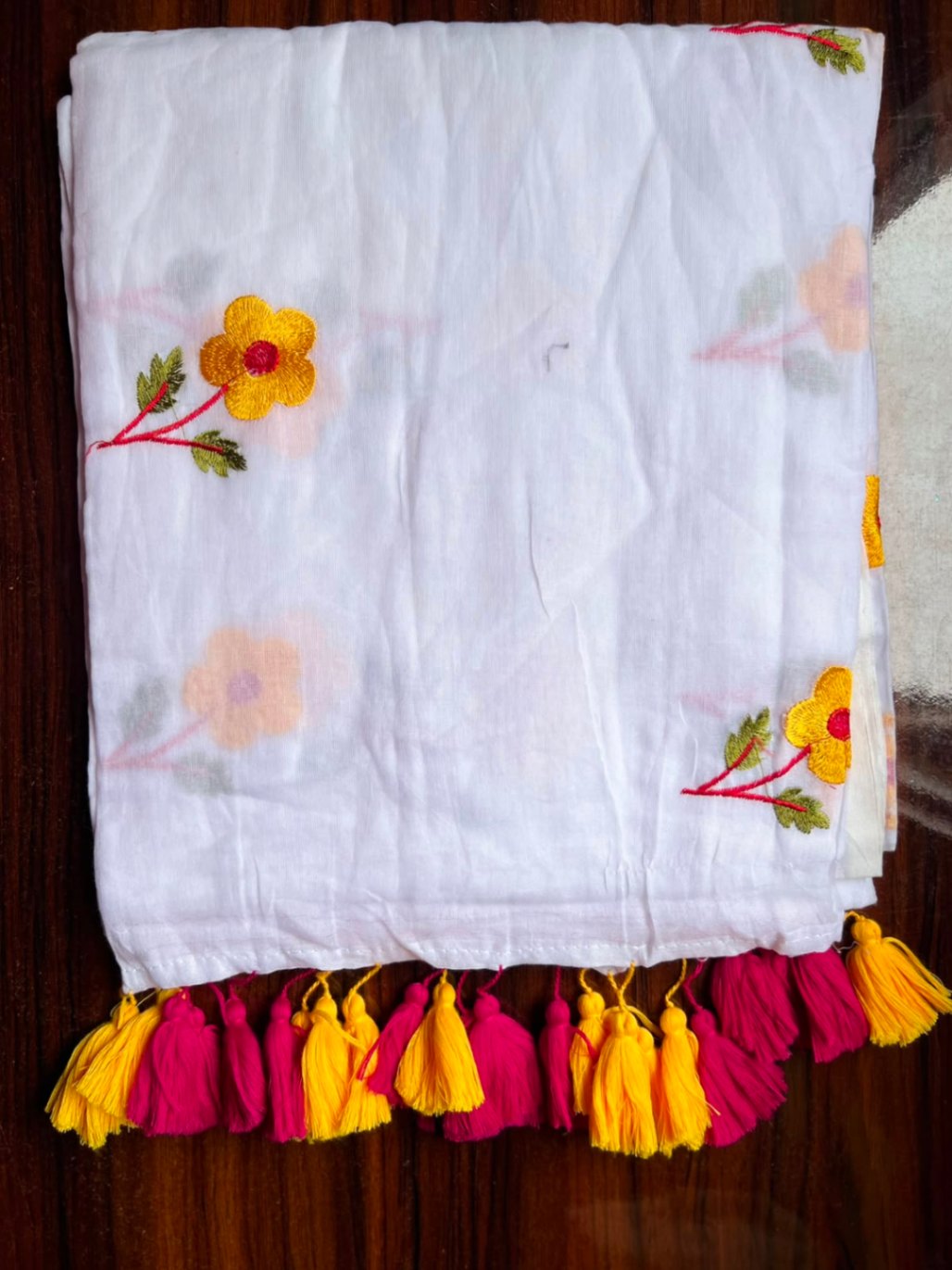 Mul Cotton Flower Embroidery Saree view 1