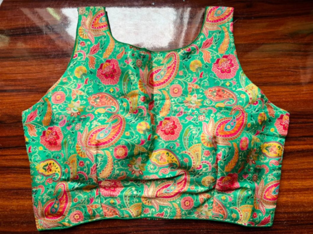 Jaycard position blouse with back elastic view 3