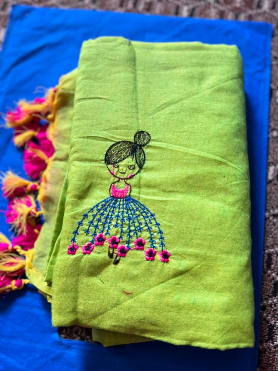 Mul Cotton Doll Embroidery Sari with Blouse view 1