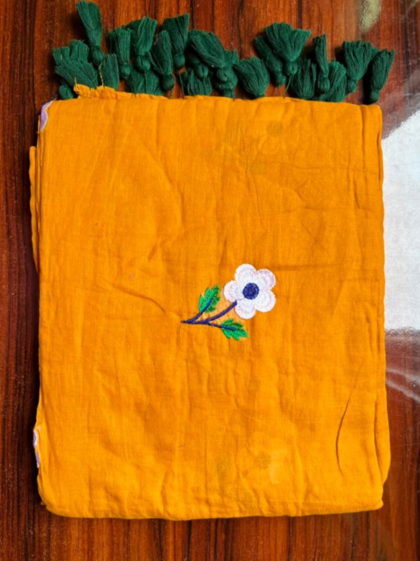 Mul Cotton Flower Embroidery Saree view 5