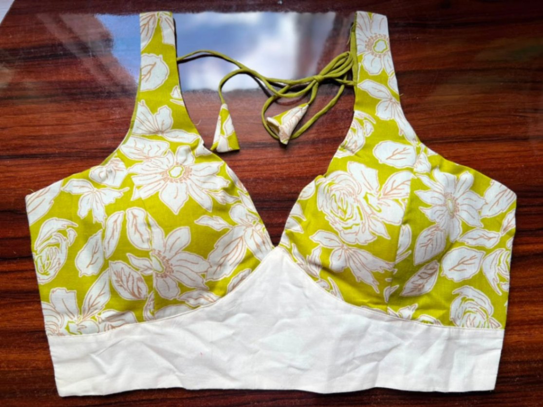 Cotton blouse with additional sleeves view 4