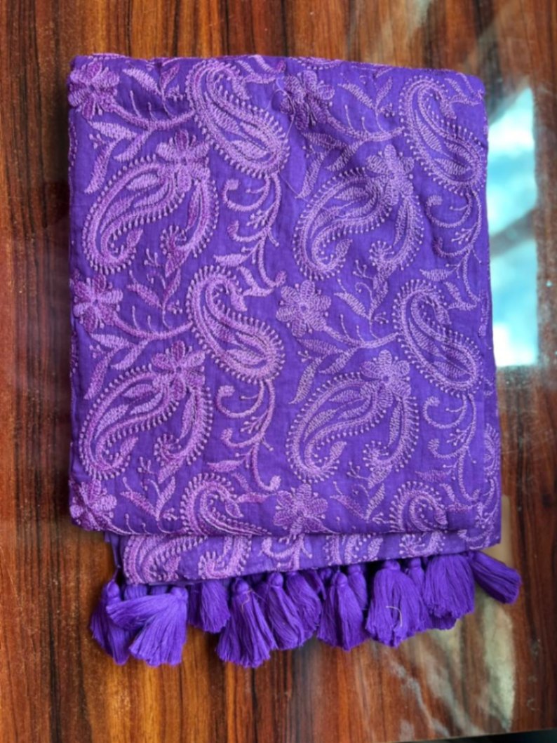 Mul Cotton Chikankari Embroidery Sari with Blouse view 4
