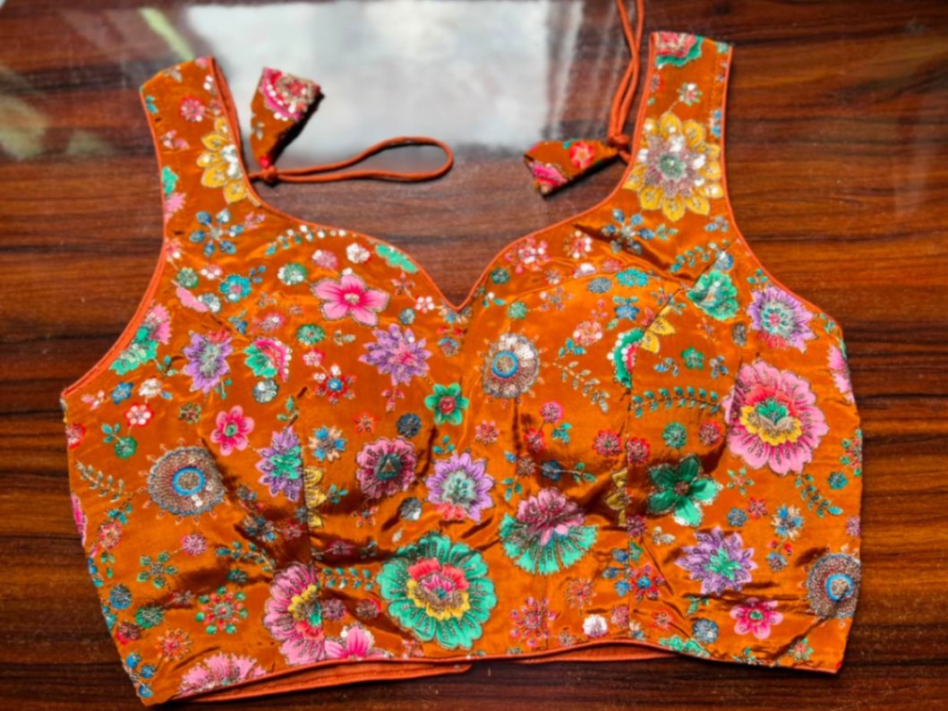 Creap pojisan blouse with additional sleeves view 5